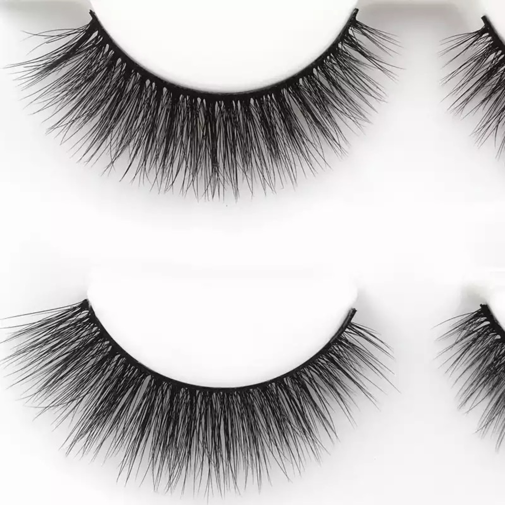 Lashes - Picture 6 of 8